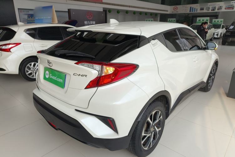 Used Toyota C-HR 2018 2.0L Leading with Sunroof China VI Standard
