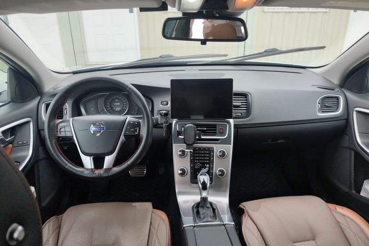 Used Volvo S60 2017 S60L T3 Smart Upgrade Edition
