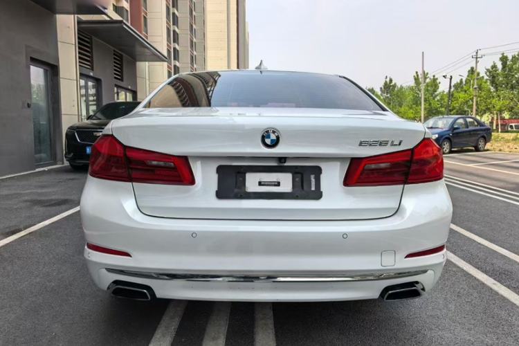 Used BMW 5 Series 2019 Facelifted 525Li Luxury Package
