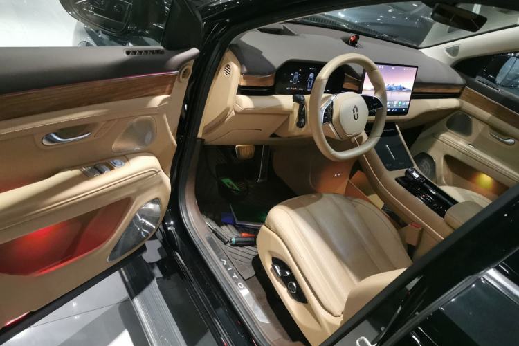 Used Hima AITO M7 2024 1.5T Intelligent Drive 4WD Ultra Version 5 Seats
