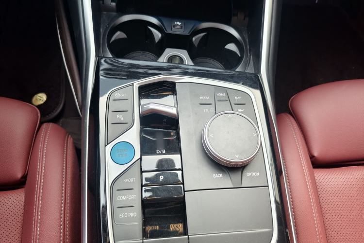 Used BMW i3 2024 eDrive 35 L
