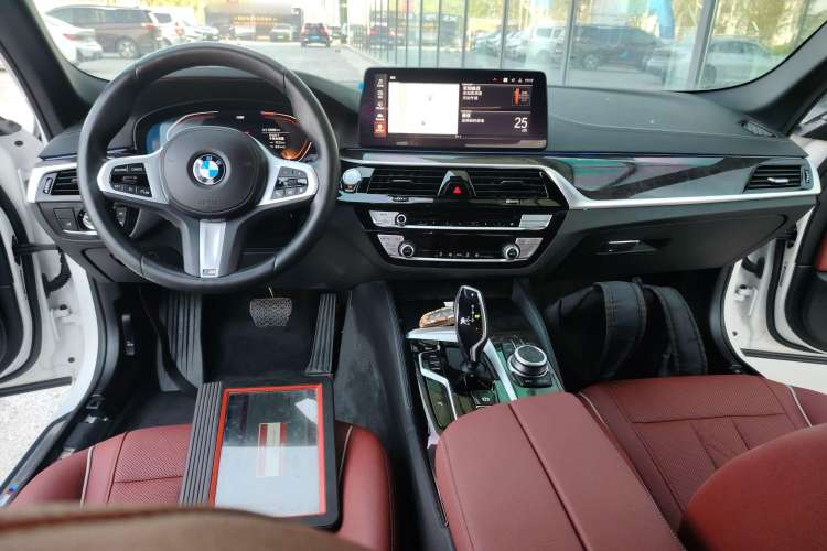 Used BMW 5 Series 2022 Restyled 525Li M Sport Package
