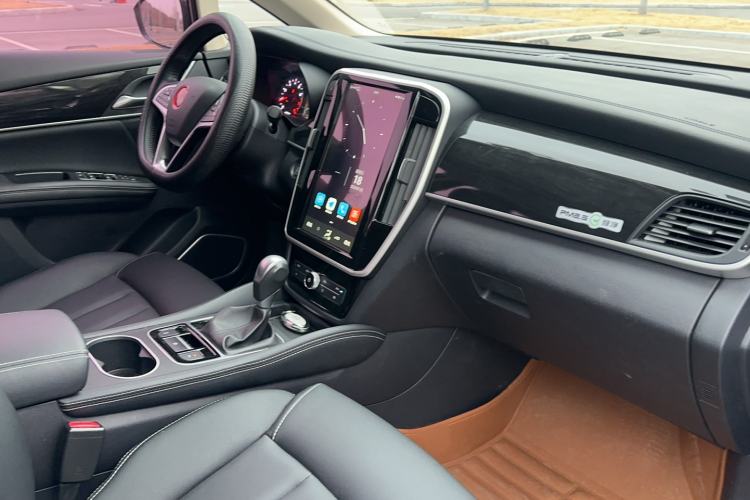 Used BYD Song MAX 2018 1.5T Automatic Smart Connect Elite Model with 6 Seats
