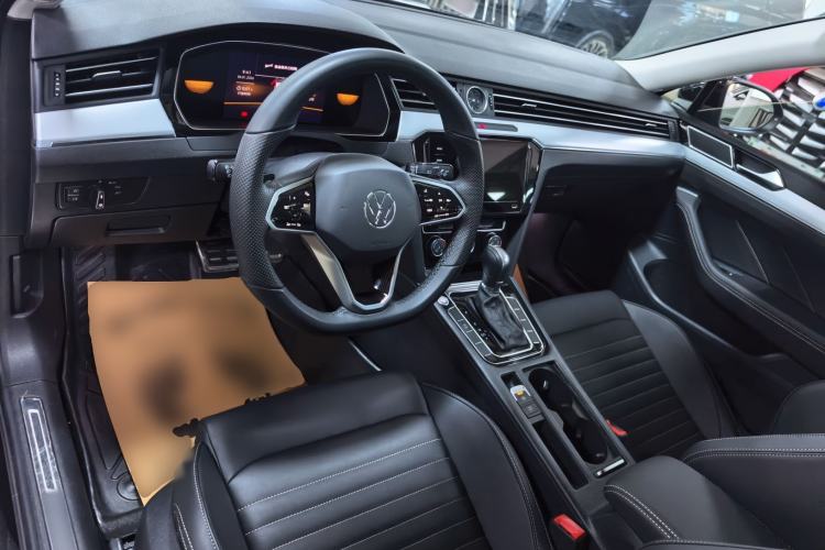 Used Volkswagen Magotan 2025 Zhongxiang Version 280TSI DSG Comfort Edition
