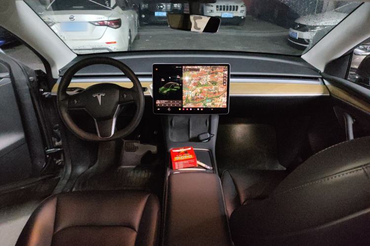 Used Tesla Model Y 2021 Long-Range All-Wheel-Drive Version 3D7
