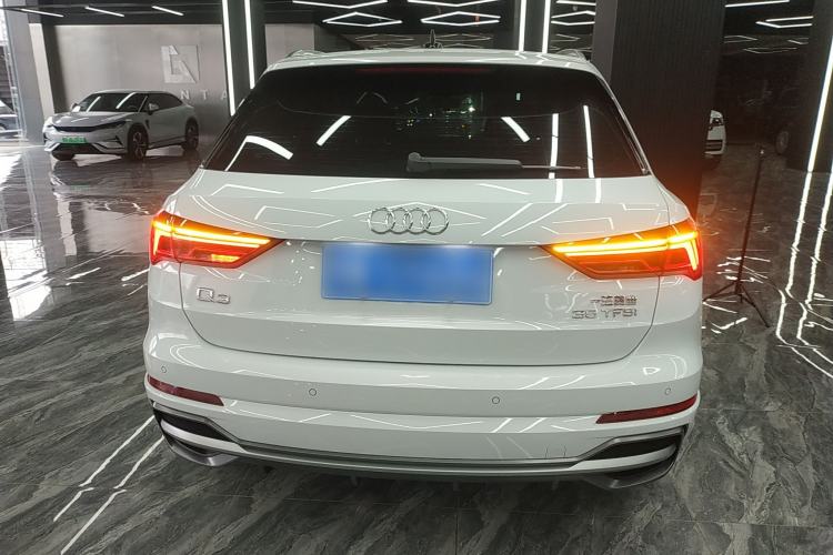 Used Audi Q3 2023 35 TFSI Progressive Dynamic Edition (1.4T)
