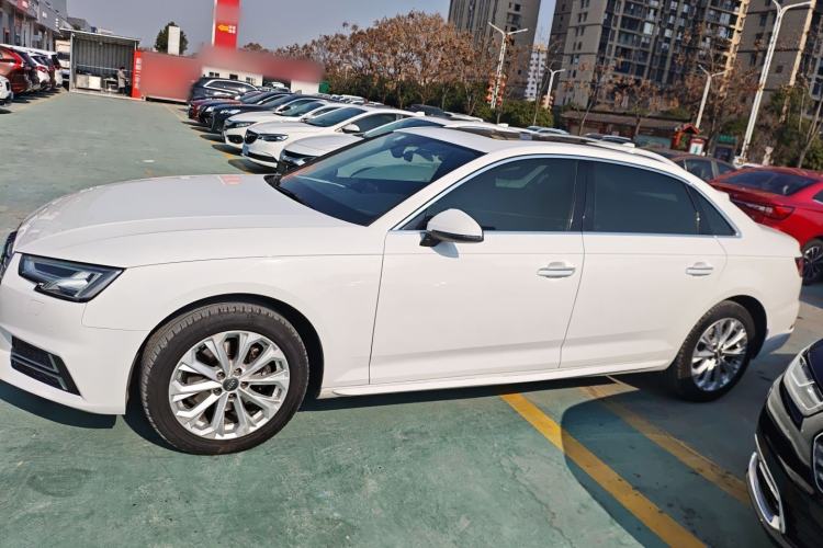 Used Audi A4L 2019 40 TFSI Ambition Version China V