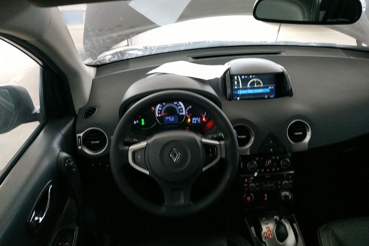 Used Renault Koleos (Import) 2015 2.5L Two-Wheel Drive Comfort Edition