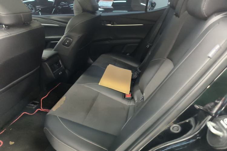 Used Toyota Camry 2024 Dual-Motor 2.0HS Sport Edition