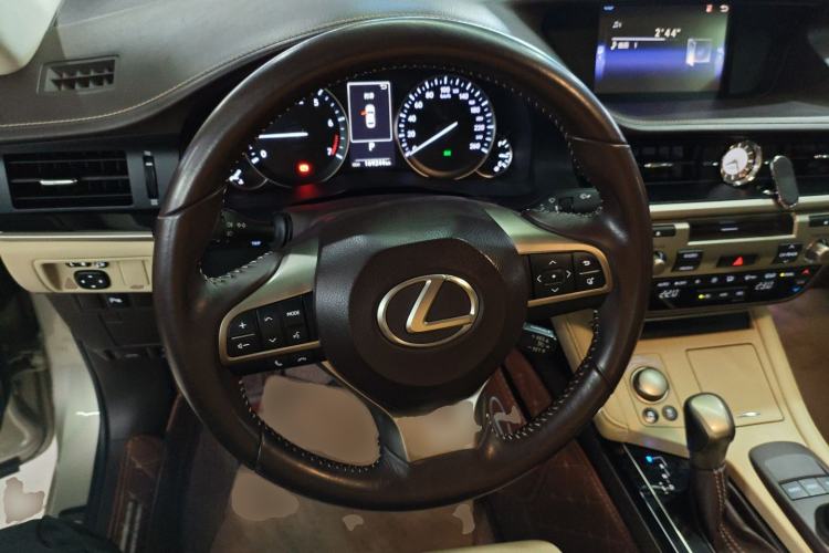 Used Lexus ES 2015 200 Elite Edition
