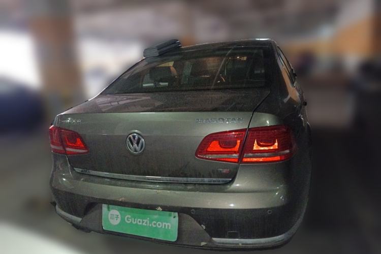 Used Volkswagen Magotan 2015 1.8TSI Luxury Model
