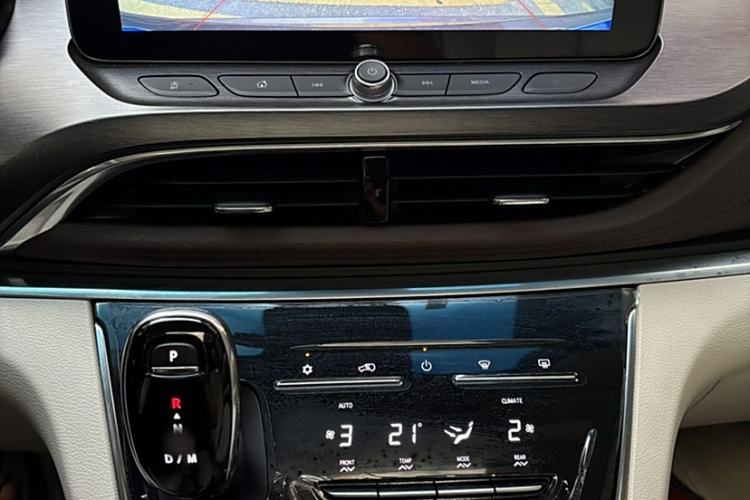 Used Buick GL8 2021 Land Cruiser Executive Class 652T Luxury Model
