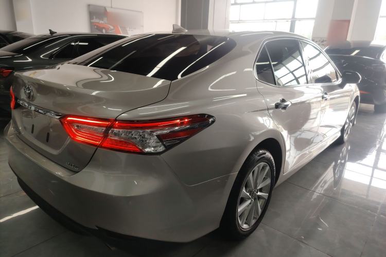 Used Toyota Camry 2021 2.0G Luxury Edition