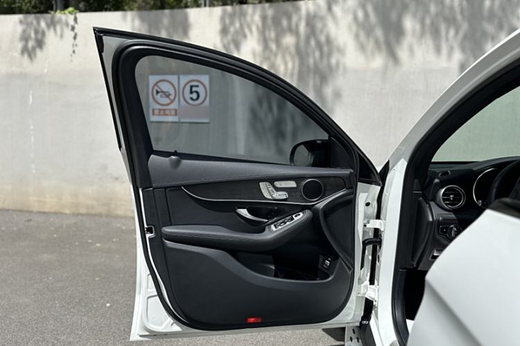 Used Mercedes-Benz GLC Coupe 2020 GLC 300 4MATIC Coupe SUV
