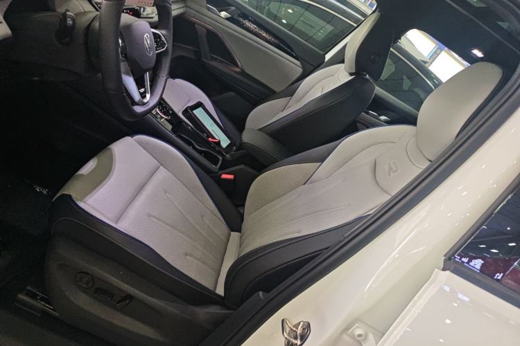 Used Volkswagen Tayron 2025 Tharu L 330TSI Two-Wheel Drive Elite City Package