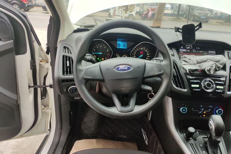 Used Ford Focus 2017 Hatchback 1.6L Automatic Comfort Plus SmartDrive Edition