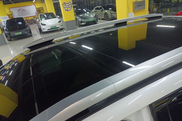 Used AION V 2024 Aion Tyrannosaurus 650 Smart Luxury Edition
