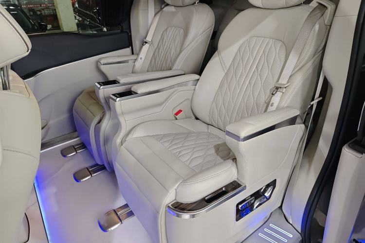 Used Buick GL8 2020 Land Business Class 652T Luxury Model
