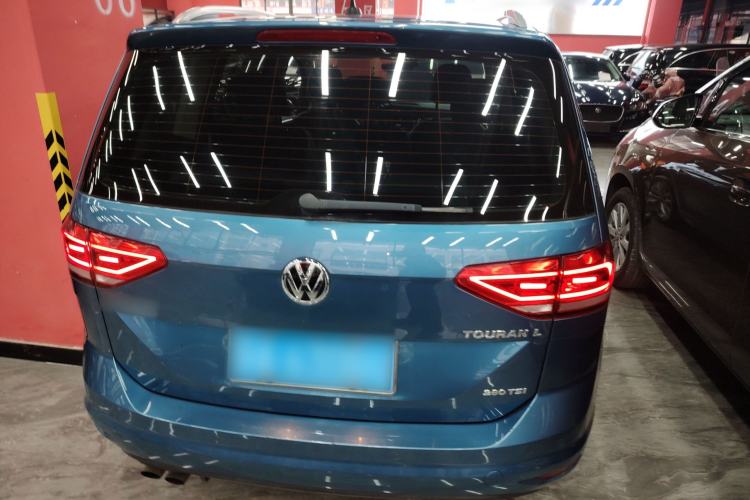 Used Volkswagen Touran 2018 Volkswagen Touran L 280TSI DSG Comfort Edition 7 Seats China VI Standard