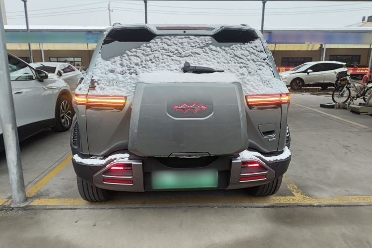 Used  Titanium 3 2025 501 km All-Wheel Drive Intelligent Driving Max Edition