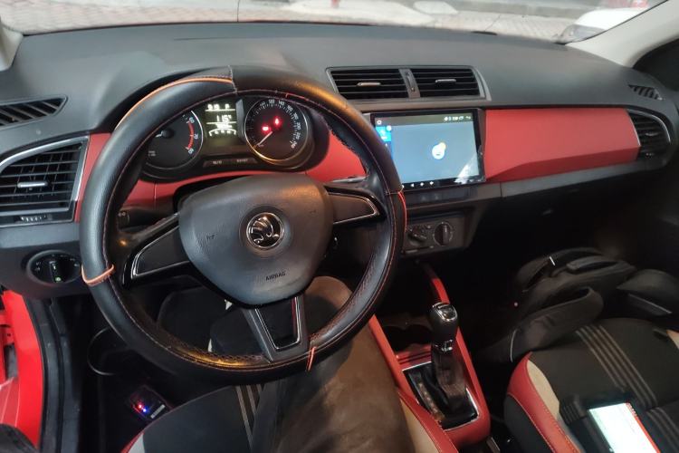 Used Skoda Fabia 2015 1.6L Automatic Sport Edition
