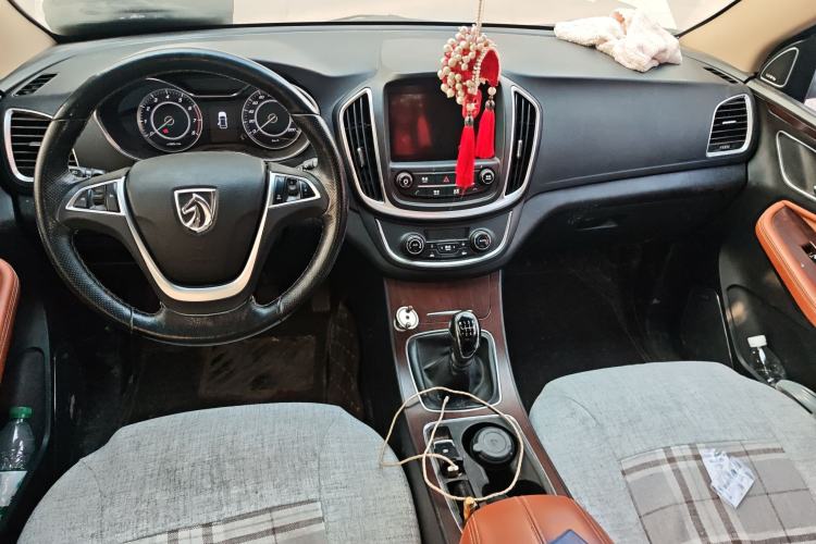 Used Baojun 560 2017 Rhythmic Edition 1.5T Manual Premium Model