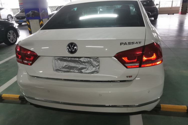 Used Volkswagen Passat 2014 1.8TSI DSG Prestige Navigation Edition
