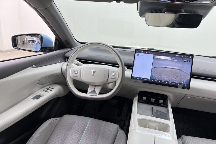 Used  L07 2024 230Max Qiankun Intelligent Driving ADS SE Range-Extended Version
