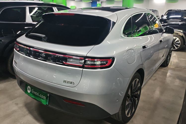 Used Hima AITO M5 2022 Extended-Range Four-Wheel Drive Performance Version
