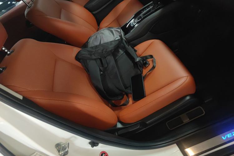 Used Honda Vezel 2015 1.5L CVT two-wheel drive Comfort trim
