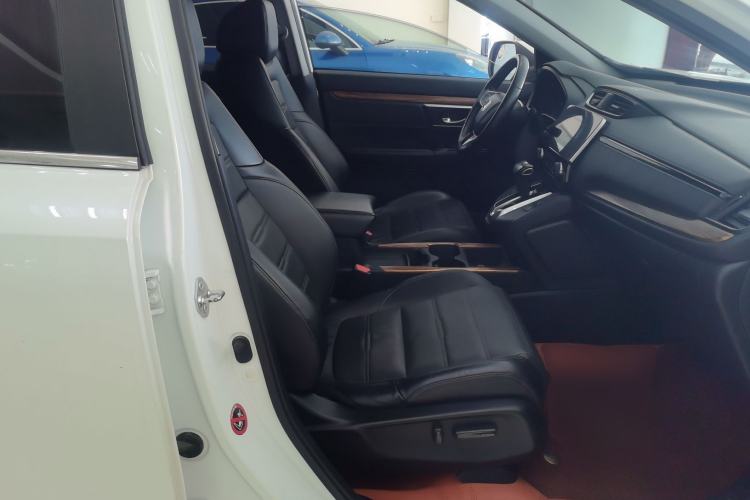 Used Honda CR-V 2017 240TURBO CVT Front-Wheel Drive Fashion Edition