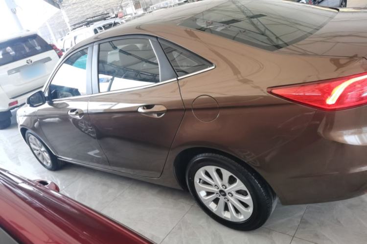Used Ford Escort 2015 1.5L Manual Fashion Edition
