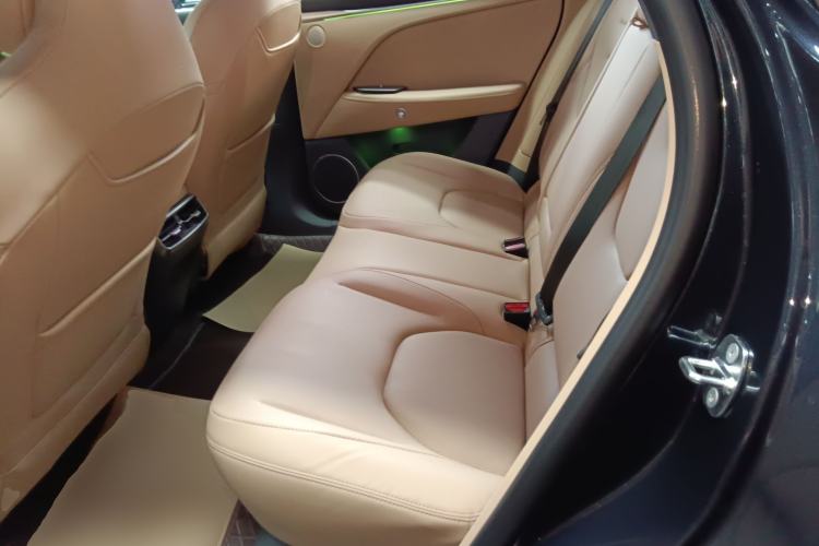 Used ARCFOX Alpha T5 2025 520 MAX
