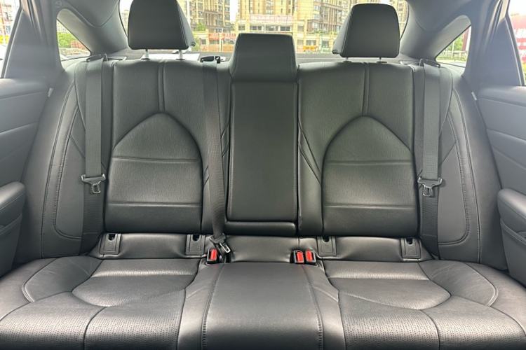 Used Toyota Avalon 2019 2.0L XLE Premium Edition China VI
