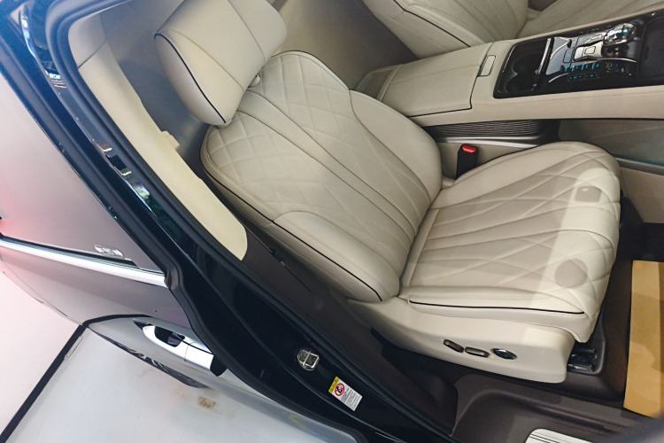 Used Denza D9 2024 PIONEER Four-Seat Pioneer Edition
