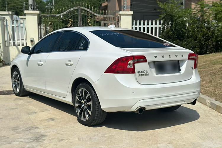 Used Volvo S60 2018 S60L T3 Smart Progress Edition
