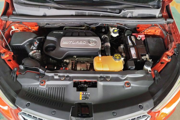 Used Buick Encore 2017 18T Automatic Two-Wheel Drive Urban Fashion Model
