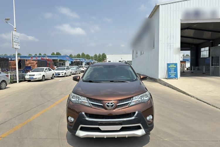 Used Toyota RAV4 2015 2.0L CVT Two-Wheel Drive Fashion Edition

