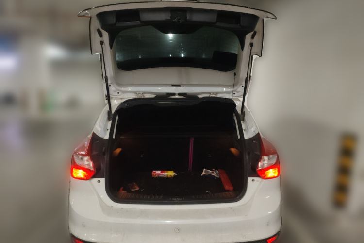 Used Ford Focus 2012 Hatchback 1.6L Automatic Fashion Edition
