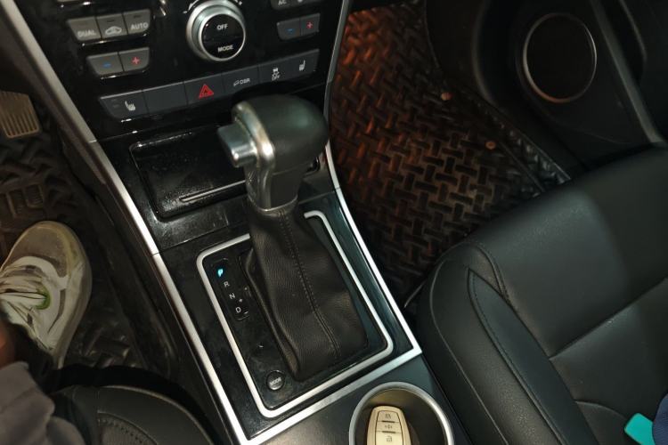 Used Haval H2 2017 Red-Label 1.5T Automatic Two-Wheel Drive Luxury Model
