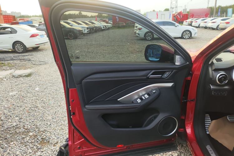 Used Wey VV6 2018 2.0T Two-Wheel Drive Flagship Version China V Standard
