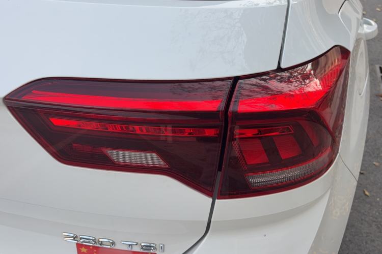 Used Volkswagen T-ROC 2020 280TSI DSG Two-Wheel Drive Comfort Version