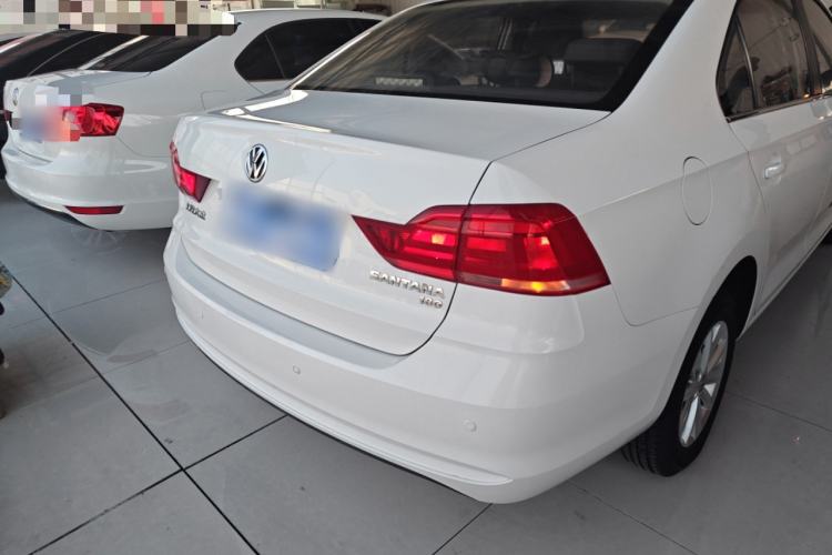 Used Volkswagen Santana 2016 1.6L Manual Fashion Edition
