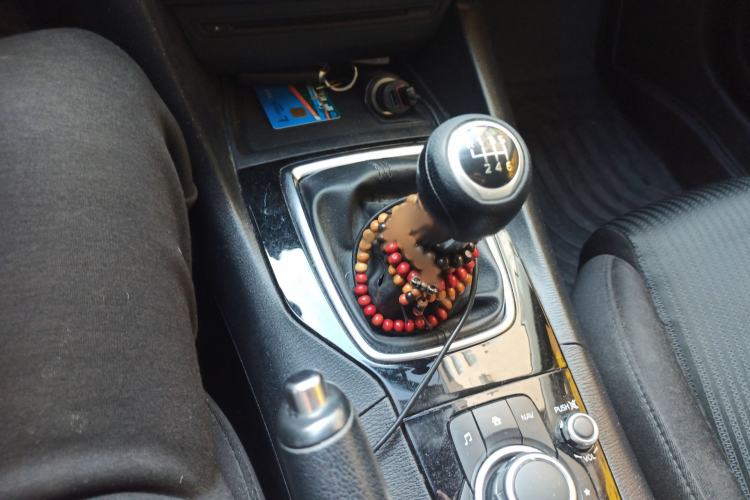 Used Mazda Mazda 3 Axela 2016 Sedan 1.5L Manual Luxury Model