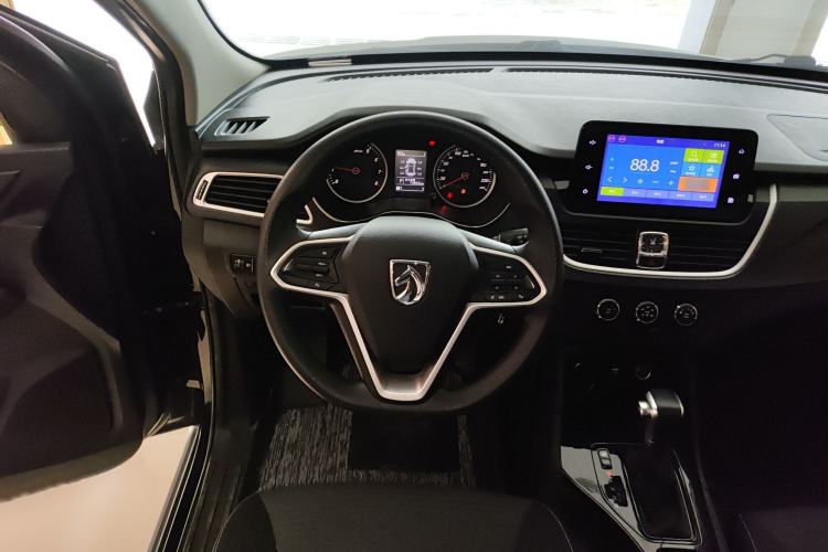 Used Baojun 730 2019 1.5T CVT Fashion Model 7 Seats China V Emission Standard
