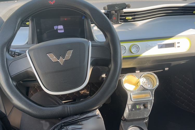 Used Wuling Hongguang MINIEV 2022 Macaron Colorful Edition Lithium-Ion Battery
