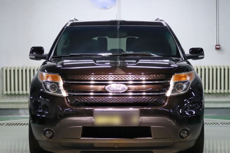 Used Ford Explorer 2013 3.5L Deluxe Model
