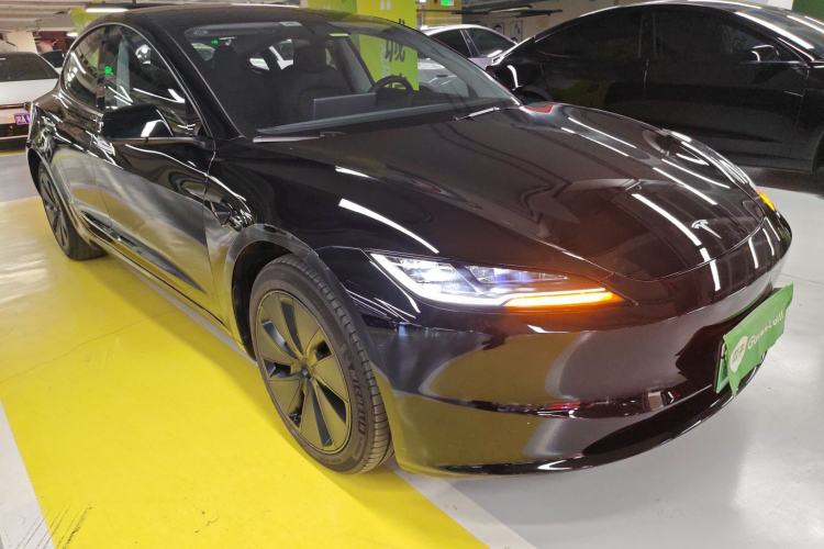 Used Tesla Model 3 2023 Long-Range All-Wheel-Drive Version
