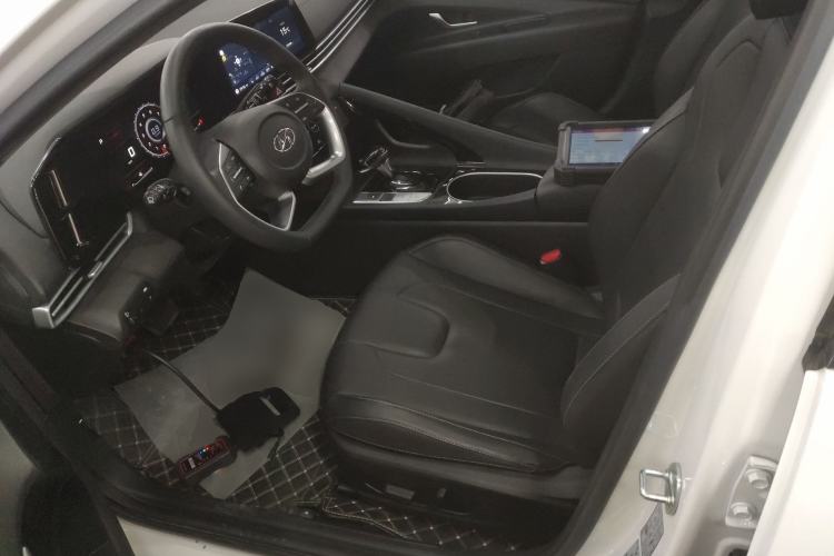 Used Hyundai Elantra 2022 1.5L CVT LUX Prestige Edition