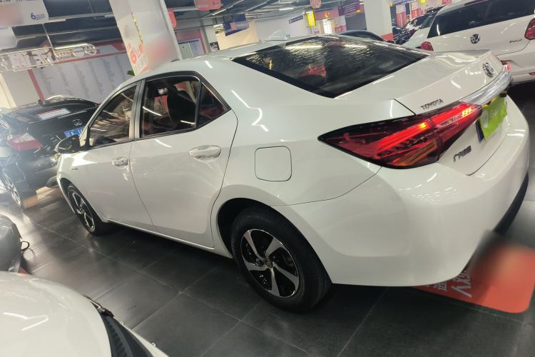 Used Toyota Levin 2017 Revised Dual-Engine 1.8H GS E-CVT Elite Sunroof Version China V Standard